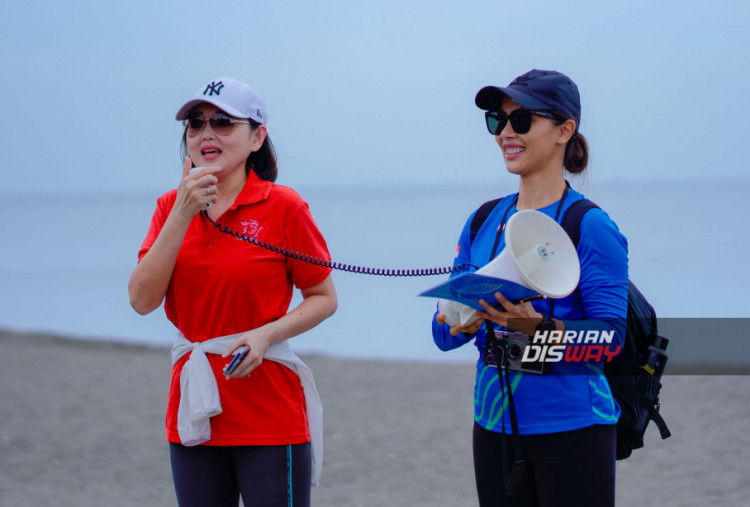 Prudential Indonesia Gelar Aksi Bersih-Bersih  Pantai di Pantai Tanjung Pasir, Banten