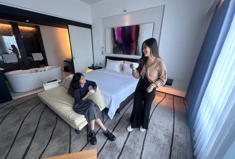 ARTOTEL TS Suites Raih Juara 3 Best Tourism Promotion and Services dalam Surabaya Tourism Awards 2025