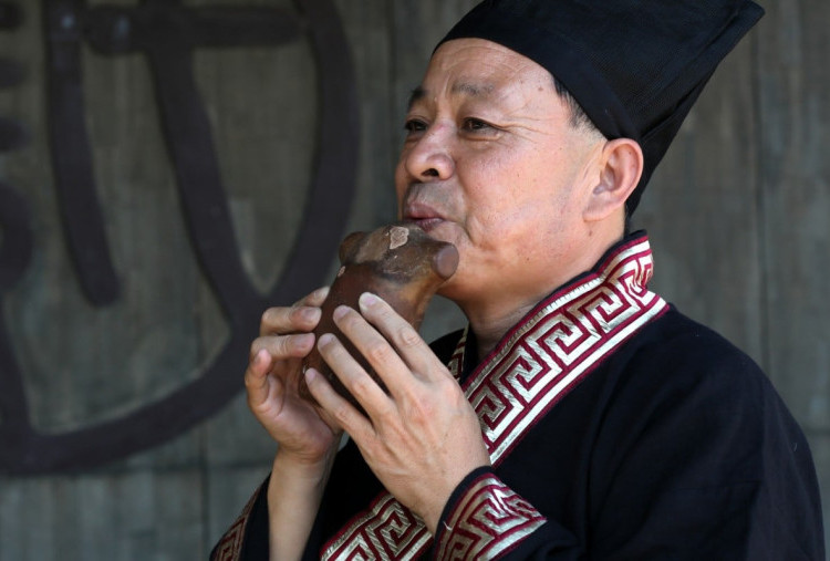 Mengenal Xun, Seruling Tradisional dari Tanah Liat yang Jadi Inspirasi Musik Modern Tiongkok