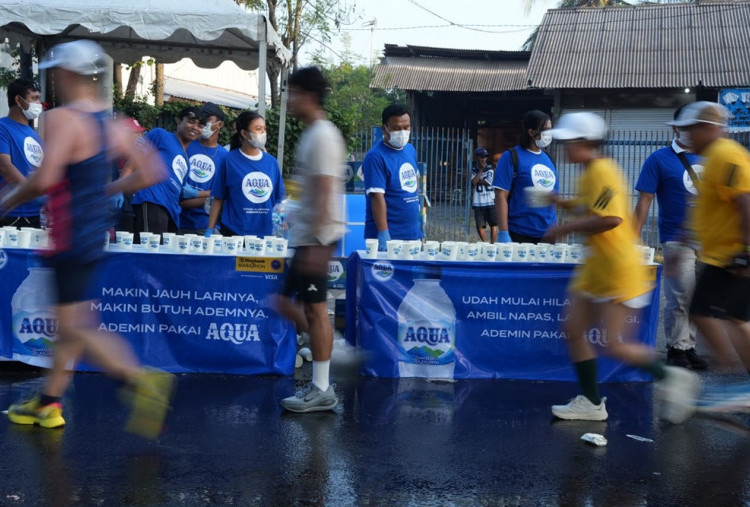 Dukung 14.100 Pelari, AQUA Kembali Jadi Official Hydration Partner Maybank Marathon 2026