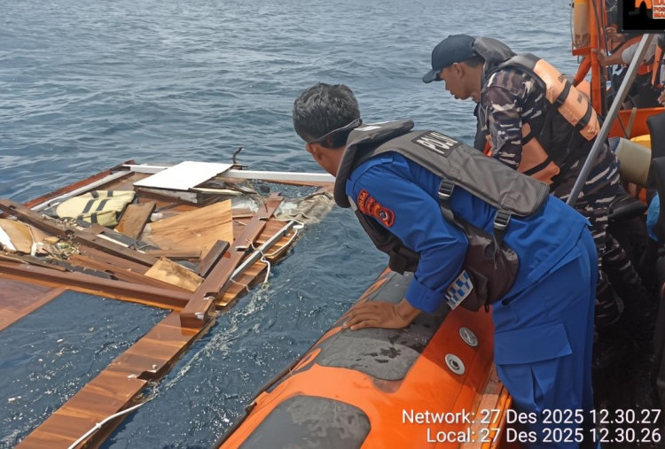 Basarnas Temukan Serpihan Barang Penumpang Korban Kapal Tenggelam di Labuan Bajo yang Tewaskan Pelatih Valencia