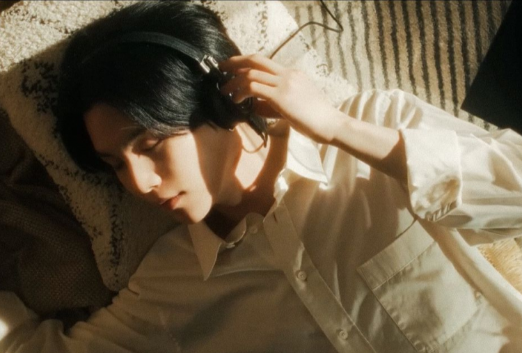 Happy Birthday Yoongi! 10 Lagu Solo Terbaik Suga BTS yang Wajib Diputar di Ultahnya yang ke-33