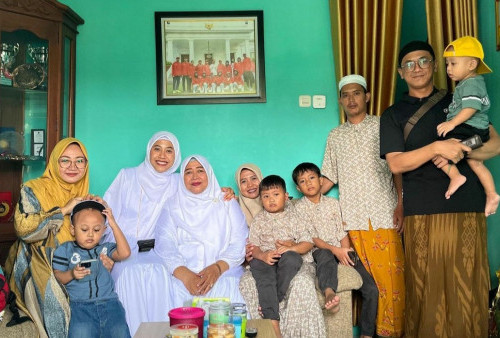 Megawati The 'Megatron' Rayakan Idul Fitri di Jember, Berlebaran Bareng Bupati