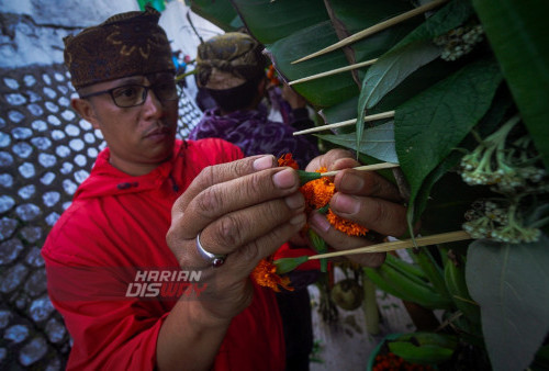 Upacara Yadnya Kasada merupakan sebuah ritual peringatan akan perjuangan yang dilakukan oleh nenek moyang masyarakat Tengger.