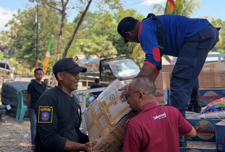 Dari Konektivitas hingga Bantuan Kemanusiaan, Telkomsel Dukung Pemulihan Masyarakat Terdampak Gempa Flores