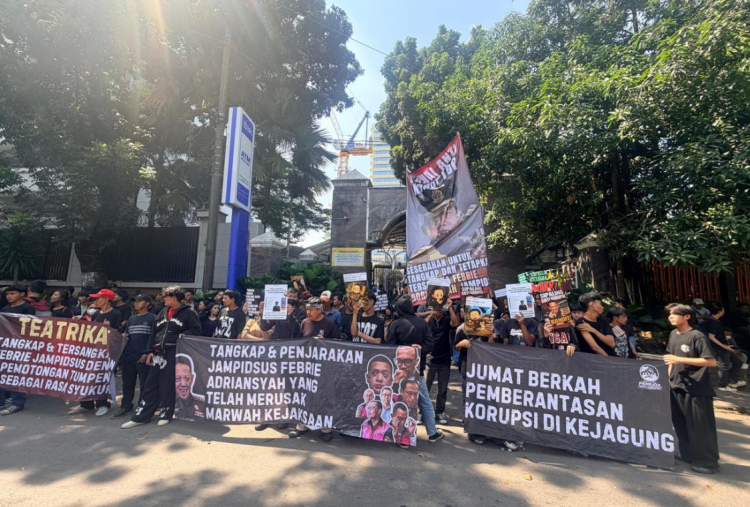 Aksi Massa Mendesak Febrie Segera Dicopot dari Jampidsus Menggema, Minta Prabowo Turun Tangan