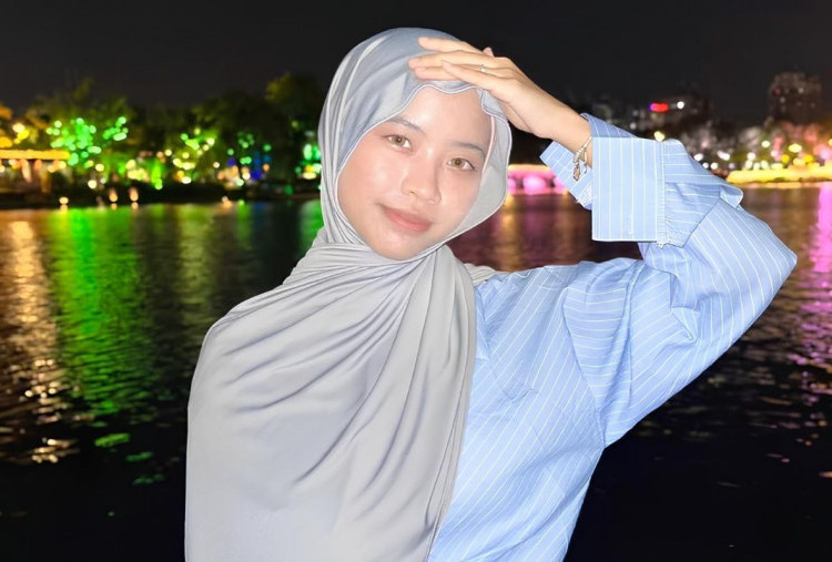 Cheng Yu Pilihan Mahasiswi Jiangsu Vocational College of Business Putri Maulidiyah: Shi Zai Ren Wei