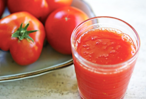 Penasaran, Apakah Benarkah Jus Tomat Bisa Kurangi Risiko Penyakit Kronis Seperti Jantung? Begini Penjelasannya
