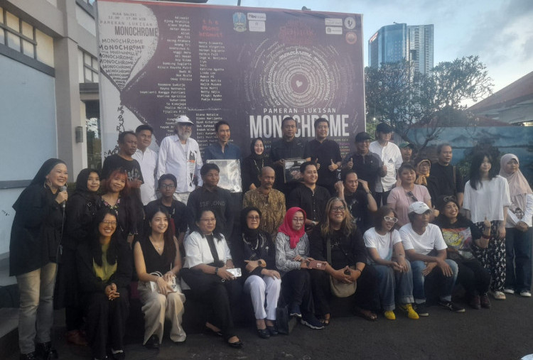 Pameran Lukisan Monochrome Garis Gathuk Hadirkan 62 Karya Perupa dari Tujuh Kota