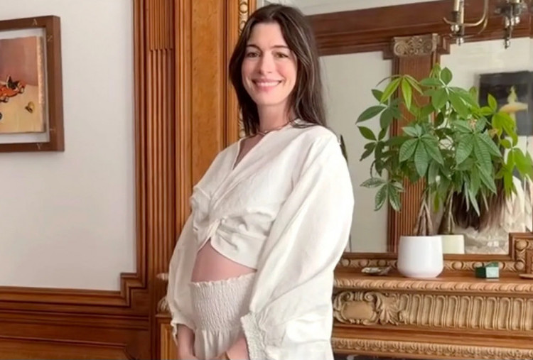 Anne Hathaway Hamil Anak Ketiga, Umumkan Kabar Bahagia Lewat Video Sederhana