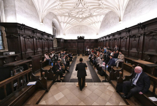 Anies Beri Kuliah Tamu di “Hogwarts” Harry Potter Usai Dilantik Jadi Anggota Dewan Oxford University