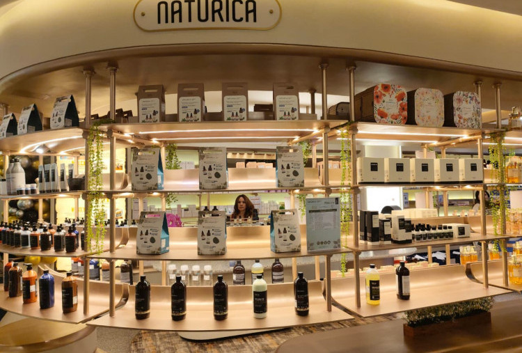 Trend Baru! Gerai Kecantikan Kini Ada Coffee Corner, Tampil Cantik Sambil Ngopi di Beauty World