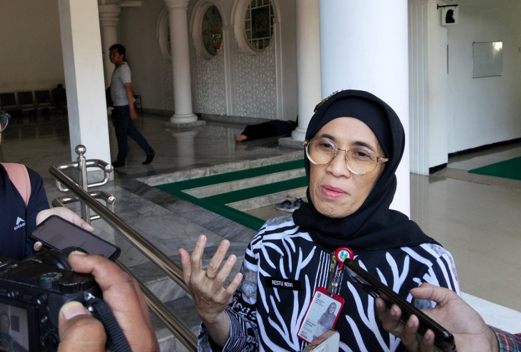 Data PBI JKN Terbentur Klasifikasi Desil, Dinsos Jatim: Warga Terdampak PHK Jadi Korban
