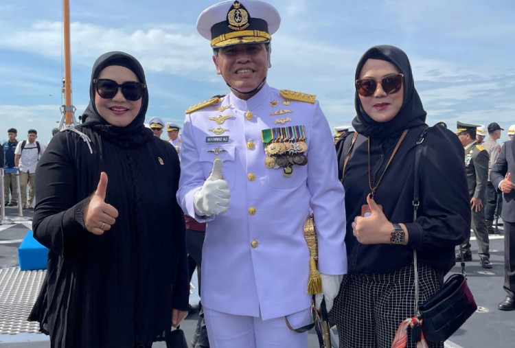 Ikuti Upacara Tabur Bunga Bersama Kasal, Anggota DPR Ina Ammania Teringat Kakeknya yang Pejuang