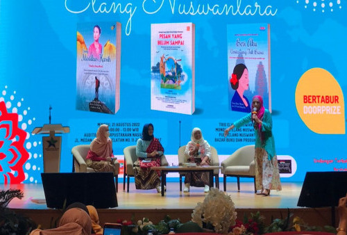 'Menerbangkan' Tiga Buku, Elang Nuswantara Ingatkan Menulis Budaya dan Alam Indonesia dengan Sepenuh Rasa