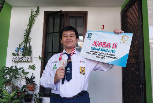 Siswa SMPN 1 Surabaya Raih Prestasi dengan Tongkat Tuna Netra Ciptaannya