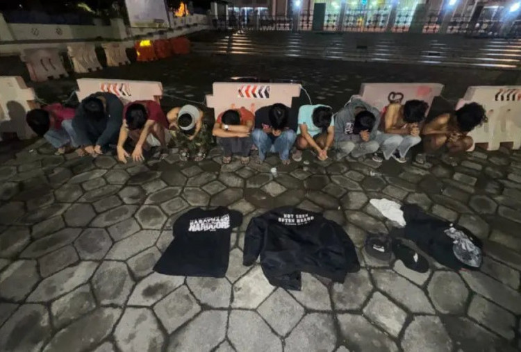Polda Jatim Amankan 10 Pelajar Diduga Hendak Tawuran di Surabaya
