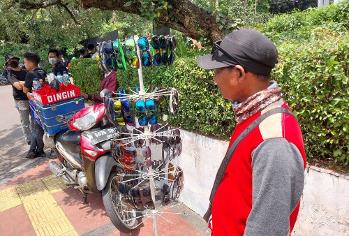 Alhamdulillah, Demo Buruh di Depan Gedung DPR RI Membawa Berkah untuk Para Pedagang