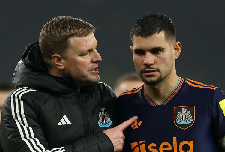 Newcastle Dilanda Krisis, Eddie Howe Tepis Rumor Guimaraes ke Man United