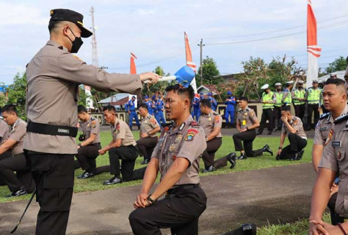 28 Anggota Polri di Belitung Naik Pangkat