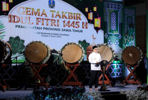 Gema Takbir Berkumandang di Masjid Al-Akbar Surabaya, PJ Gubernur Jatim Ungkap Syukur