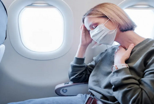 Viral! Penumpang Pesawat BAB di Celana, Baunya Menyebar Ganggu Penerbangan