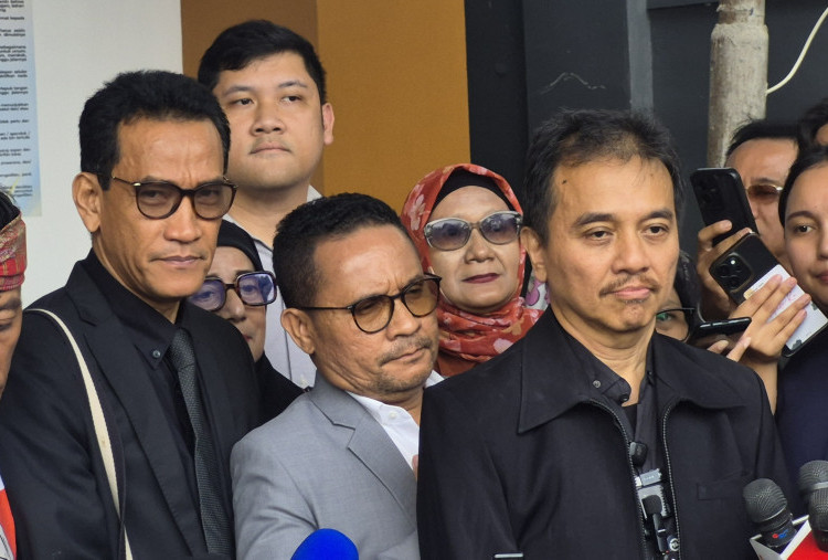 Roy Suryo Protes Rumahnya Digeledah Polisi, Minta Hakim Nyatakan Melawan Hukum!