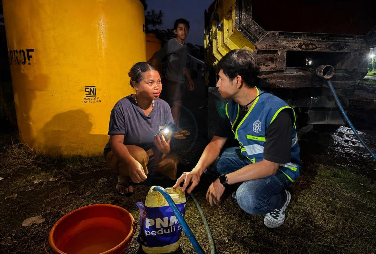 PNM Peduli Hadirkan Akses Air Bersih untuk Pengungsi Gempa NTT
