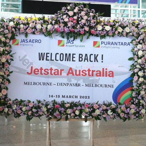 Sempat Vakum 2 Tahun, Maskapai Jetstar Australia Kembali Terbang Perdana ke Bali