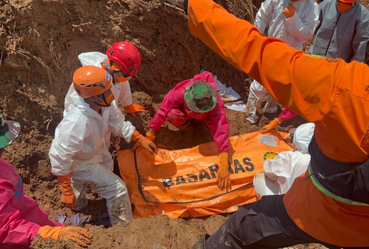 Operasi SAR Longsor Cilacap Diperpanjang, Tiga Orang Masih Hilang 