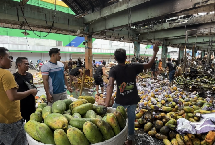 Si Jago Merah Lahap 350 Ruko di Pasar Induk Kramat Jati, Dirut Pasar Jaya: Aktivitas Tetap Normal