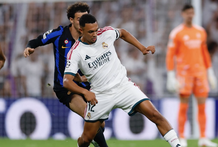 Mimpi Trent Alexander-Arnold di Real Madrid Hancur, Kini Jadi Bek Kanan Pilihan Ketiga