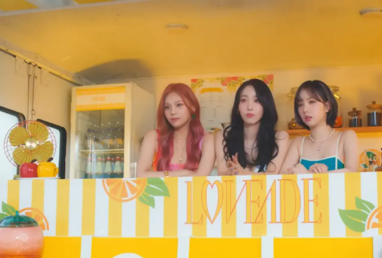 VIVIZ Comeback! Simak 5 Fakta A Montage of (), Album Penuh Perdana yang Dirilis 8 Juli 202