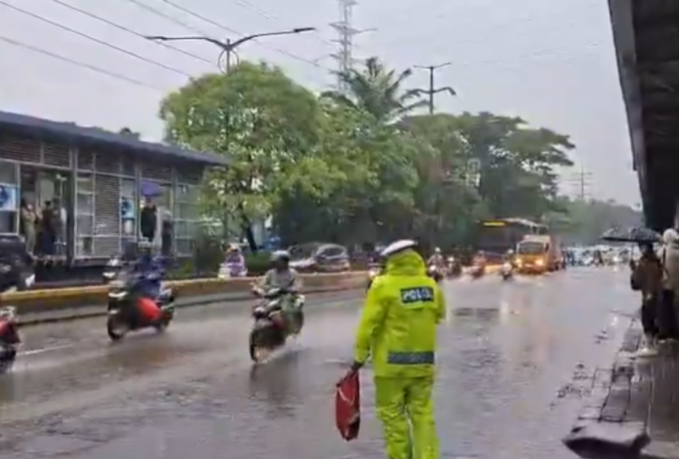 7 Cara Pantau Banjir Jakarta Hari Ini Lengkap Link Resmi Lewat HP, Lihat Info Genangan Real Time