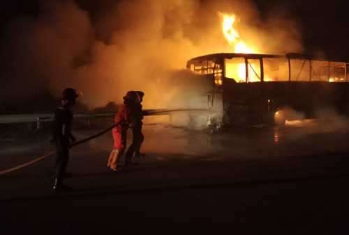 Kronologi Bus Terbakar di Ruas Jalan Tol Pejagan-Pemalang Dini Hari Tadi