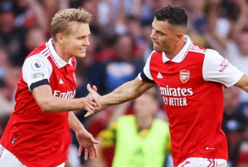 Arsenal 2-1 Fulham: Gol Odegaard dan Magalhaes Bawa The Gunners Tetap 100 Persen Kemenangan