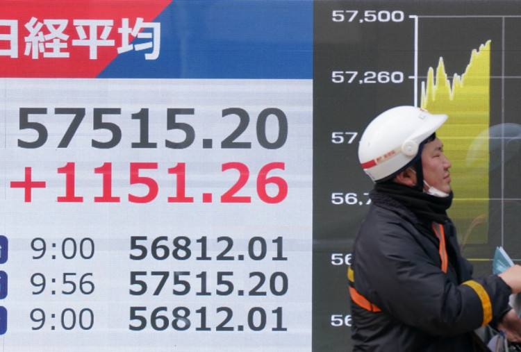 Jenuh Tunggu Janji, Emiten Berbasis Teknologi Ambrol: Terawang Masa Depan, Investor Berpikir Ulang