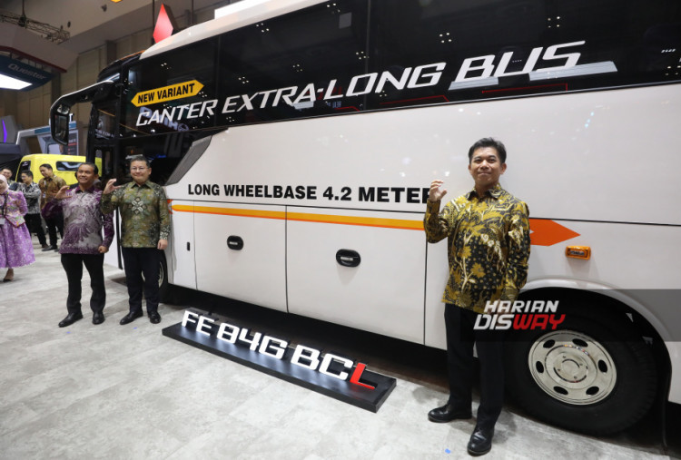 Peluncuran varian baru tersebut menjadi langkah Mitsubishi Fuso dalam memperkuat lini kendaraan niaga untuk sektor transportasi penumpang. Canter Extra Long Bus dirancang memenuhi kebutuhan operator bus pariwisata, transportasi dalam kota, hingga layanan travel antarkota dengan menawarkan kapasitas lebih besar dan kenyamanan berkendara.