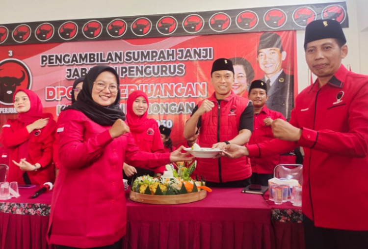 DPC PDIP Lamongan Lantik Pengurus Baru, Dominasi Milenial Warnai Periode 2025–2030