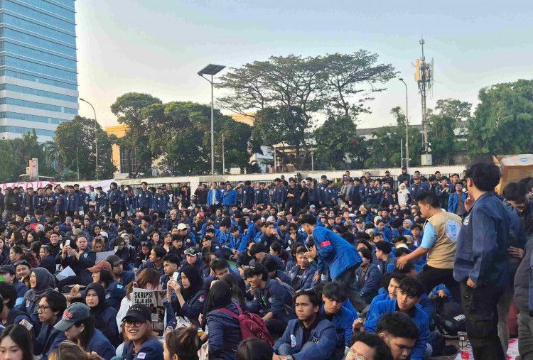 Alasan Mahasiswa Pilih DPR Jadi Lokasi Demo: Pengawasan Legislatif Lemah!