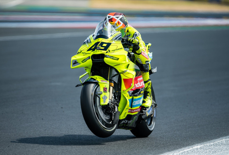 Realitas Pahit Ducati di MotoGP 2026: Motor Lambat Menikung, Kalah dari Aprilia!