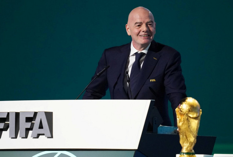 FIFA Batalkan Rencana Jual Hak Komersial Piala Dunia, Posisi Gianni Infantino Terancam
