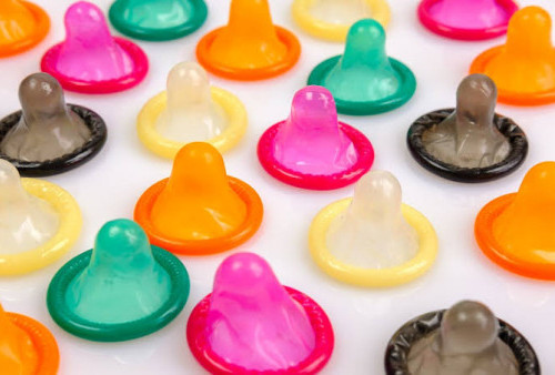 DPR Khawatir PP Kesehatan soal Penyediaan Kondom untuk Pelajar Jadi Pintu Seks Bebas
