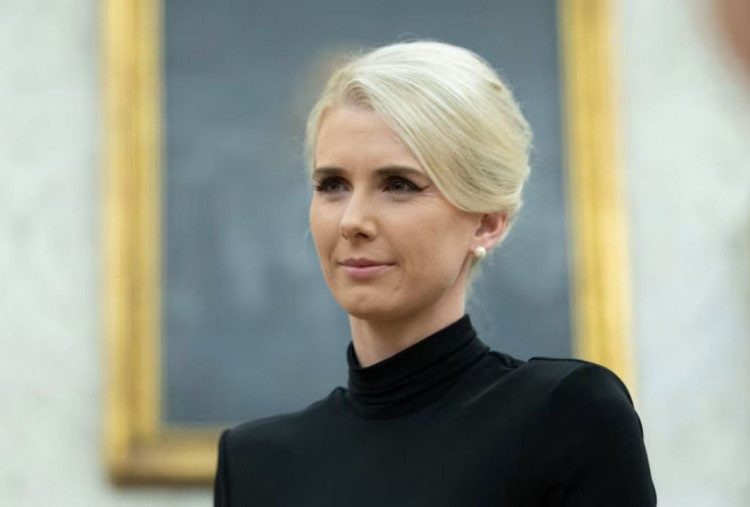 Natalie Harp, Mantan Host TV yang Jadi Asisten Kesayangan Presiden AS Donald Trump 