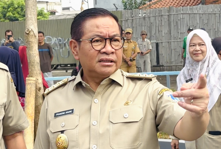 Full Support, Pramono Dukung Program Prabowo Bangun Rumah Warga Bantaran Rel Senen