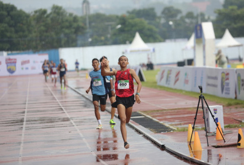 Rafi Ilman Delegasi SMAN 1 Margahayu Juarai 1.000 Meter Putra 