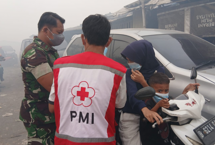 Jangan Tunggu Sesak Napas! Dinkes Minta Warga Jauhi Asap TPA Jatiwaringin