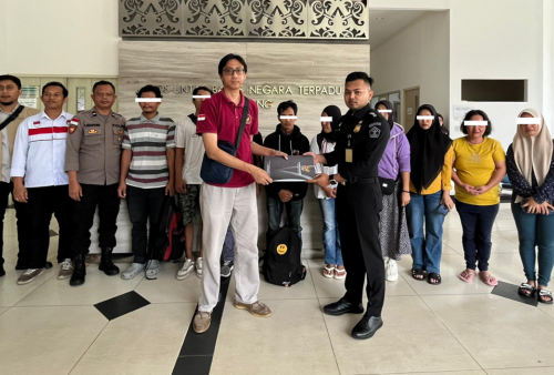 KJRI Kuching Bantu Pulangkan 9 WNI/PMI Terlantar di Sarawak