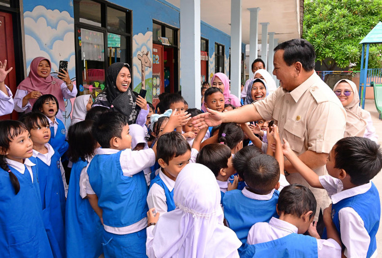 Prabowo Diam-diam Sidak Program MBG di Wilayah Jakarta Timur, Ngecek Dapur Makan Bergizi Gratis di Pulo Gadung