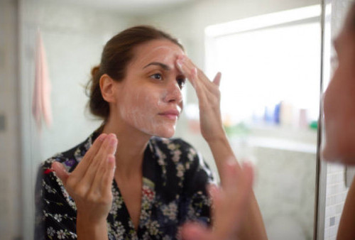 5 Rekomendasi Skincare Low pH yang Aman untuk Semua Jenis Kulit, Cocok Dipakai Setiap Hari